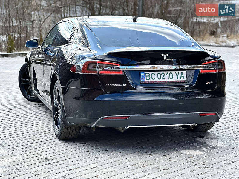 Лифтбек Tesla Model S 2014 в Тернополе фото 6 Лифтбек Tesla Model S 2014 в Тернополе