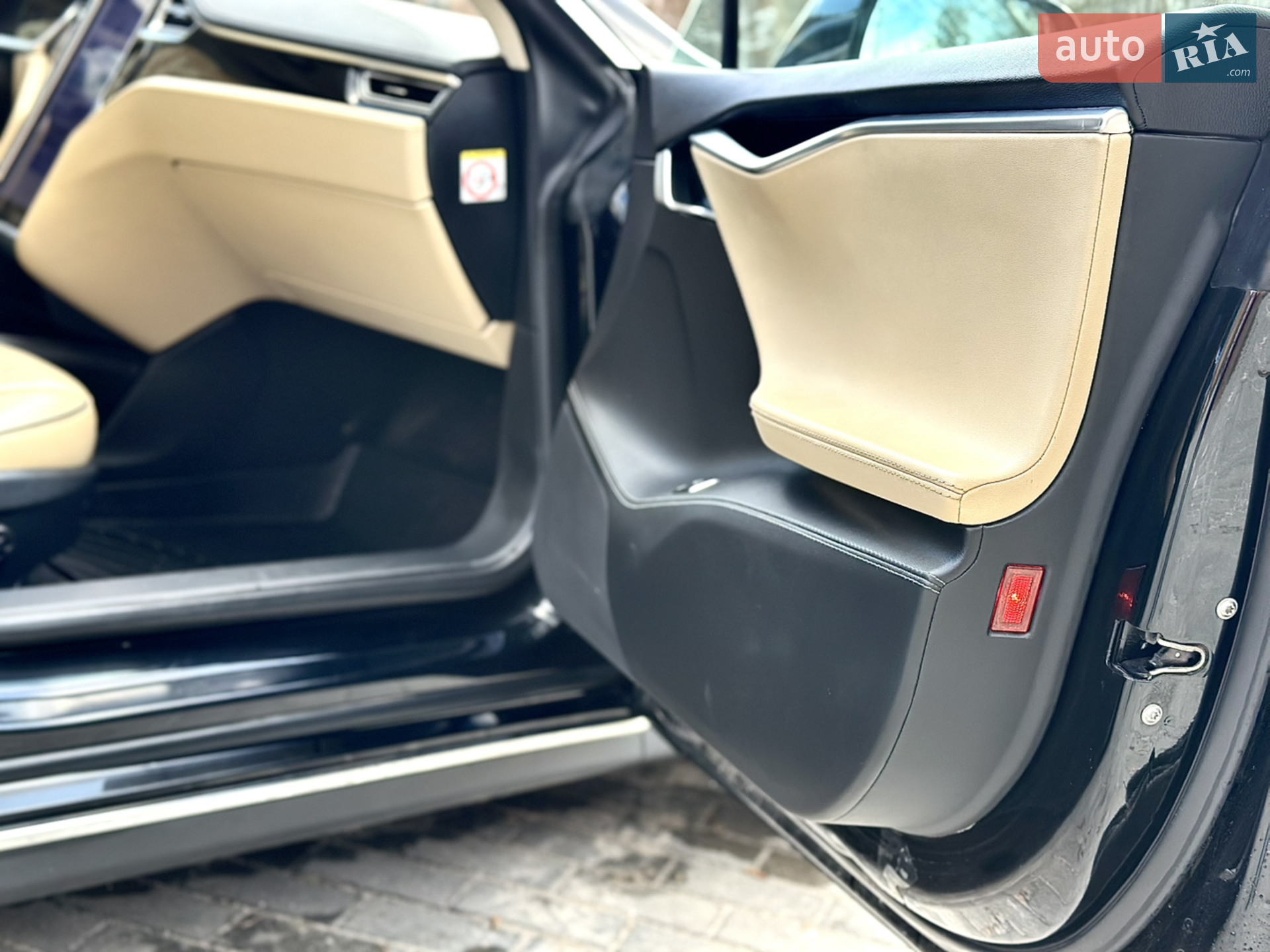 2014 Tesla Model S - мініатюра 46