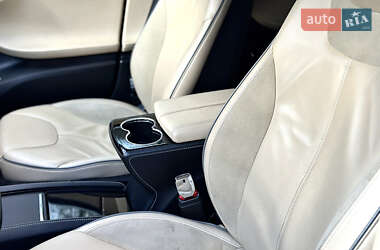 Ліфтбек Tesla Model S 2014 в Тернополі