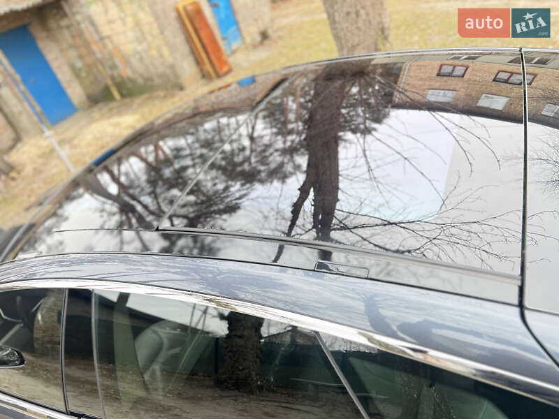 Лифтбек Tesla Model S 2014 в Киеве