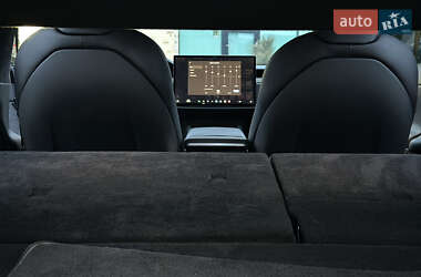 Лифтбек Tesla Model S 2021 в 