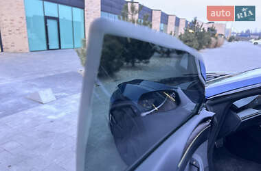 Лифтбек Tesla Model S 2021 в 