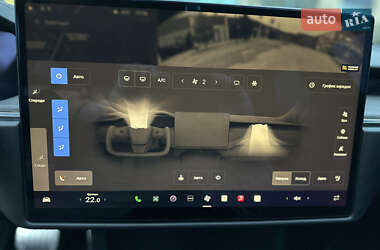 Лифтбек Tesla Model S 2021 в 