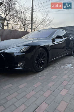 Лифтбек Tesla Model S 2016 в Днепре