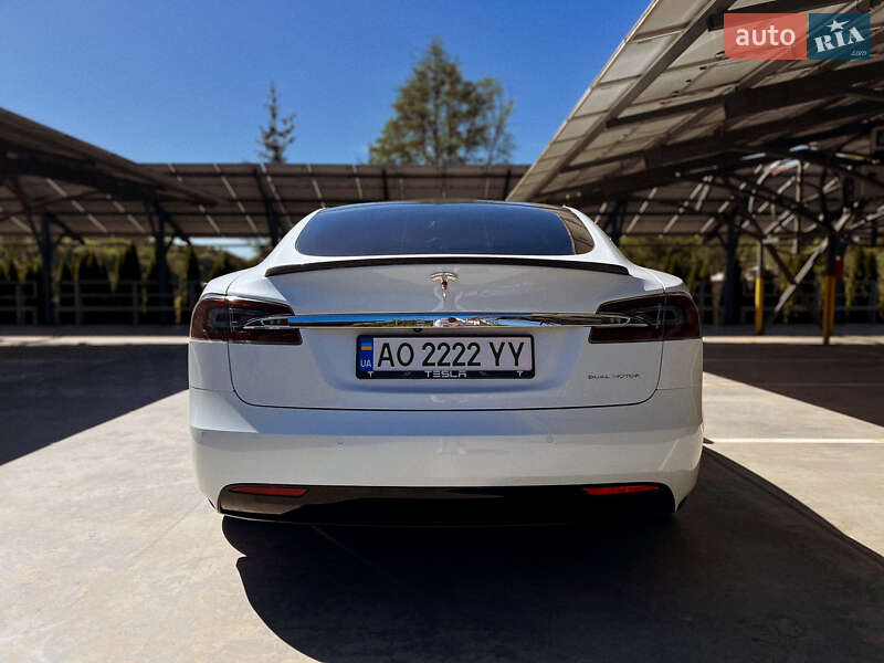Лифтбек Tesla Model S 2020 в Ужгороде фото 16 Лифтбек Tesla Model S 2020 в Ужгороде