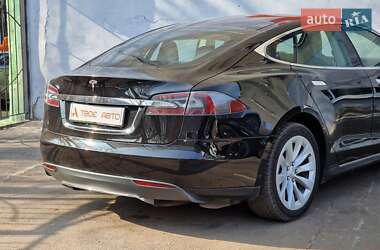 Лифтбек Tesla Model S 2014 в 