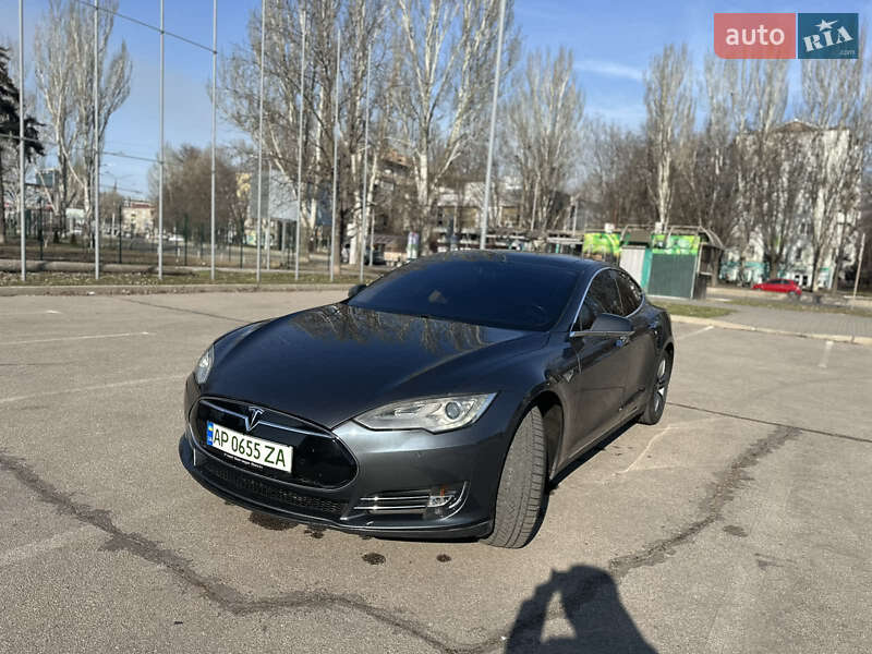Лифтбек Tesla Model S 2014 в Запорожье фото 2 Лифтбек Tesla Model S 2014 в Запорожье
