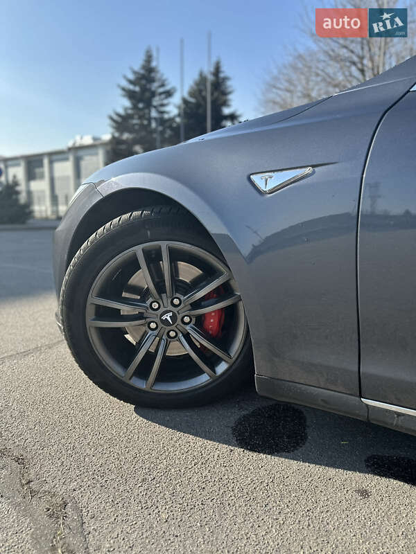 Лифтбек Tesla Model S 2014 в Запорожье фото 9 Лифтбек Tesla Model S 2014 в Запорожье