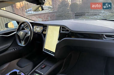 Лифтбек Tesla Model S 2016 в Тернополе