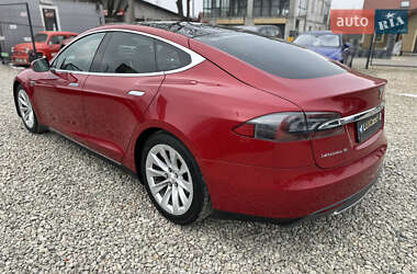 Лифтбек Tesla Model S 2016 в 