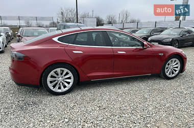 Лифтбек Tesla Model S 2016 в 