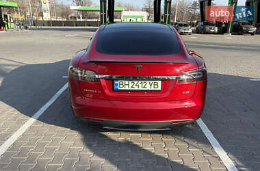 Лифтбек Tesla Model S 2014 в 