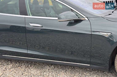 Лифтбек Tesla Model S 2014 в Стрые