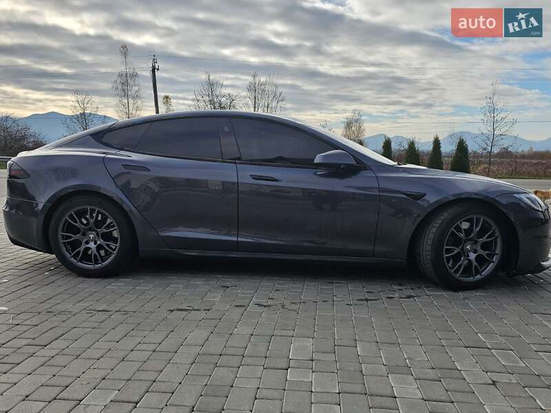 Лифтбек Tesla Model S 2023 в 