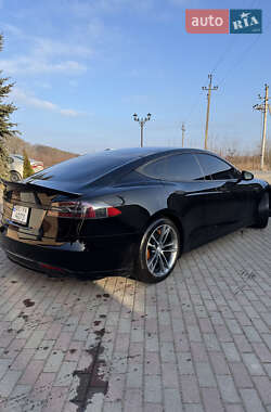 Ліфтбек Tesla Model S 2013 в Львові