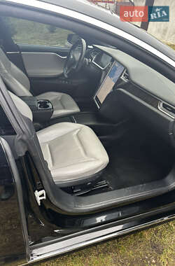 Лифтбек Tesla Model S 2013 в 