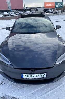 Лифтбек Tesla Model S 2016 в Хмельницком