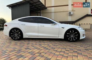 Лифтбек Tesla Model S 2019 в Киеве