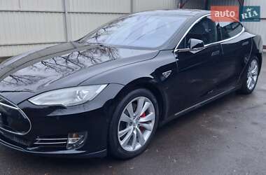 Лифтбек Tesla Model S 2014 в Киеве