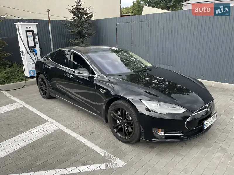 Tesla Model S