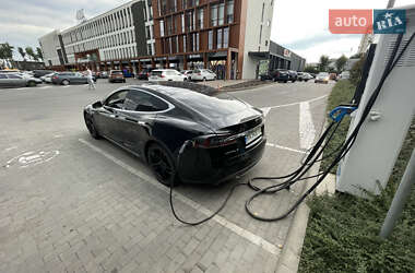 Лифтбек Tesla Model S 2013 в 