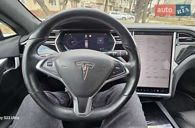 Лифтбек Tesla Model S 2017 в Львове