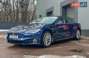 Ліфтбек Tesla Model S 2018 в Києві