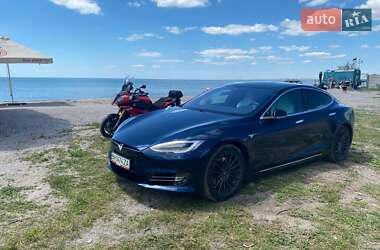 Лифтбек Tesla Model S 2020 в Одессе