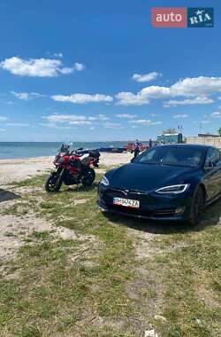 Лифтбек Tesla Model S 2020 в Одессе
