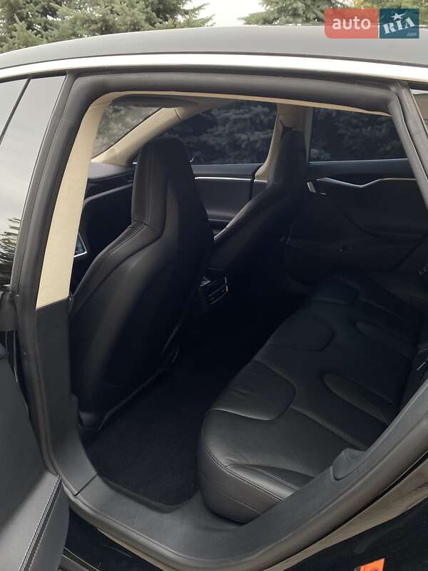 Лифтбек Tesla Model S 2014 в Харькове