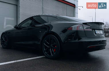 Лифтбек Tesla Model S 2021 в 