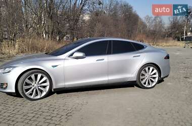 Лифтбек Tesla Model S 2014 в Львове