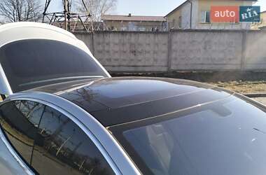 Ліфтбек Tesla Model S 2014 в Львові