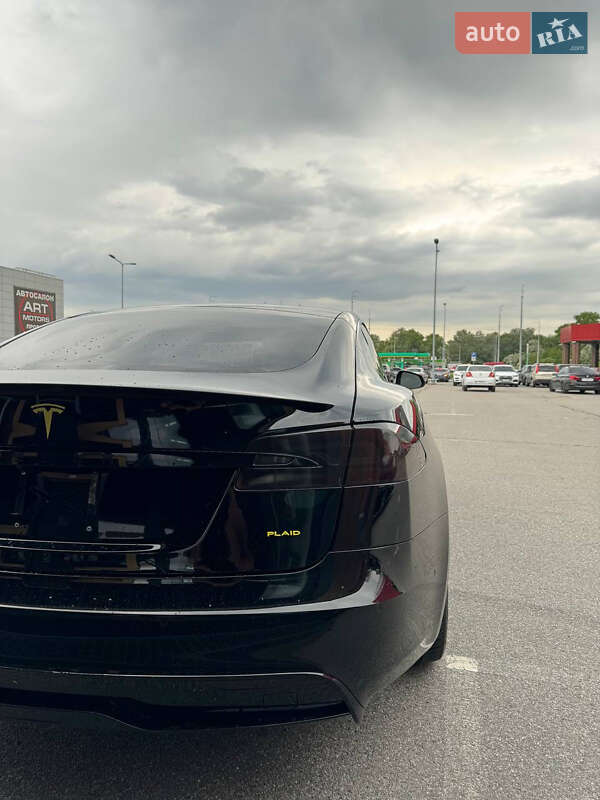 Лифтбек Tesla Model S 2021 в Киеве