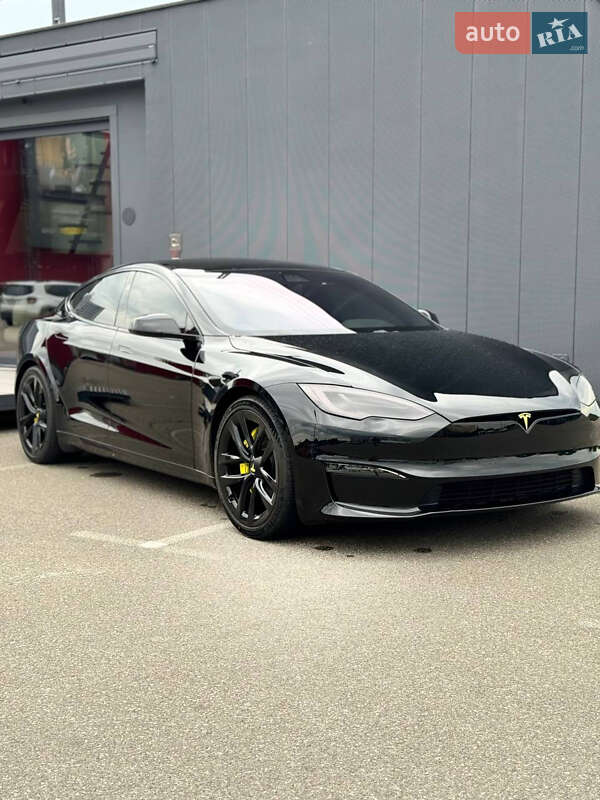 Лифтбек Tesla Model S 2021 в Киеве