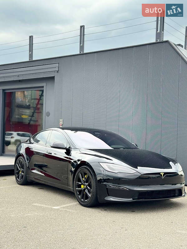 Лифтбек Tesla Model S 2021 в Киеве