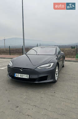 Лифтбек Tesla Model S 2016 в Тячеве