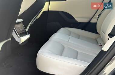 Ліфтбек Tesla Model S 2022 в 