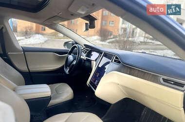 Ліфтбек Tesla Model S 2013 в 