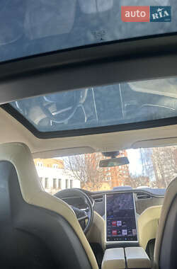Ліфтбек Tesla Model S 2013 в 