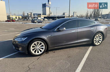 Ліфтбек Tesla Model S 2014 в Києві