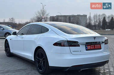 Ліфтбек Tesla Model S 2013 в Луцьку