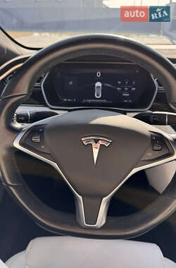 Ліфтбек Tesla Model S 2017 в 