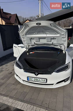 Ліфтбек Tesla Model S 2017 в 