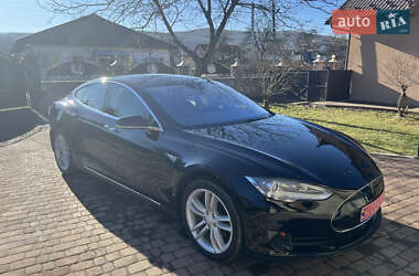 Лифтбек Tesla Model S 2016 в 