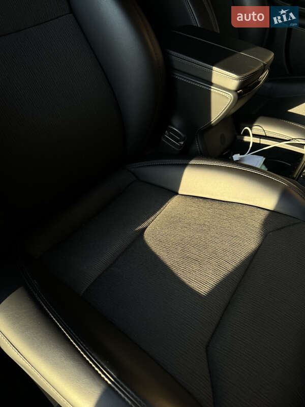 Лифтбек Tesla Model S 2017 в Одессе