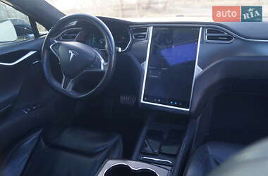 Ліфтбек Tesla Model S 2014 в 