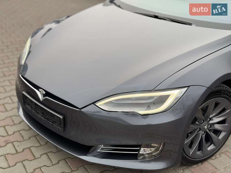 Ліфтбек Tesla Model S 2020 в Одесі