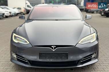 Лифтбек Tesla Model S 2020 в 