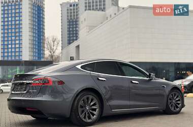 Лифтбек Tesla Model S 2020 в 